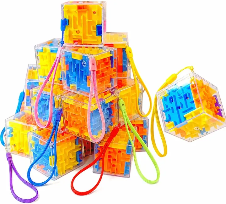 Cubos laberinto 3D transparentes de colores